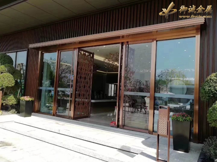 不銹鋼門